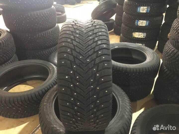 Nokian Tyres Hakkapeliitta 10p SUV 285/45 R21 113T