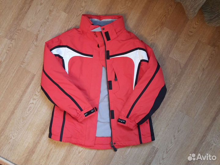Куртка горнолыжная женская новая