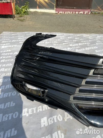 Решетка бампера Toyota Camry 70