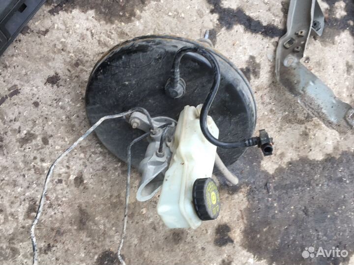 Вакуумный усилитель тормозов Рено Флюенс