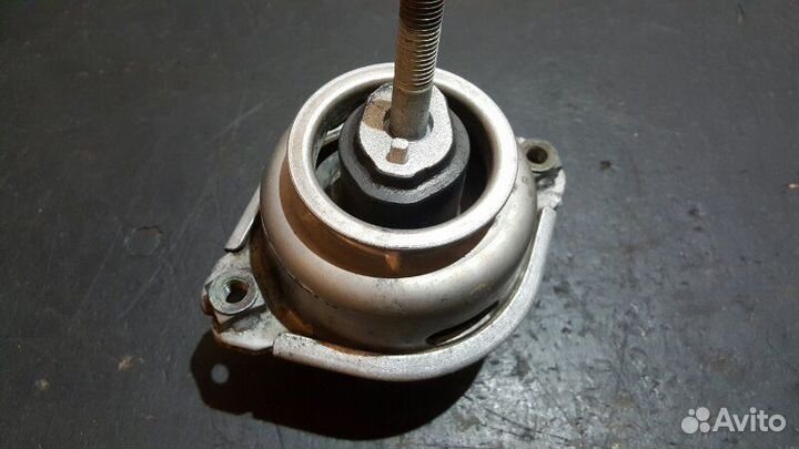 Подушка двигателя Porsche Cayenne 957 M48.51 08