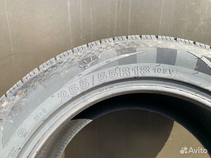 DoubleStar DS01 255/55 R18 V