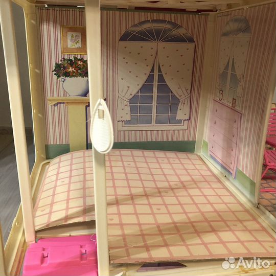 Дом для Барби с лифтом 1993 год винтаж