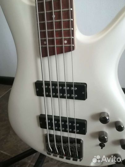 Ibanez SR305E
