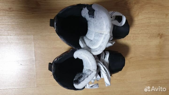 Коньки хоккейные вратарские