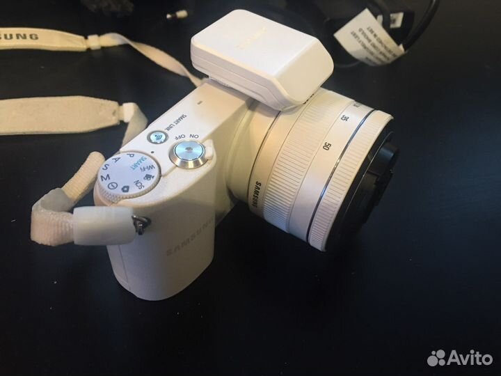 Фотоаппарат samsung nx 1000 +карта на 32гб + сумка