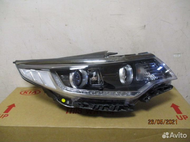 Фара правая Kia Optima