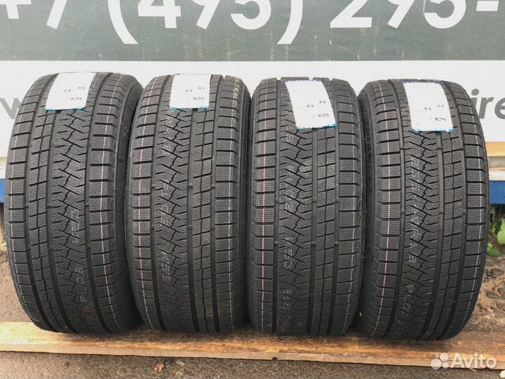 Triangle PL02 235/45 R18
