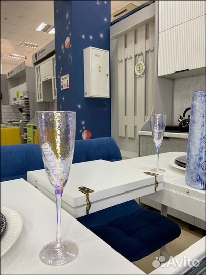 Стол обеденный раскладной в наличии