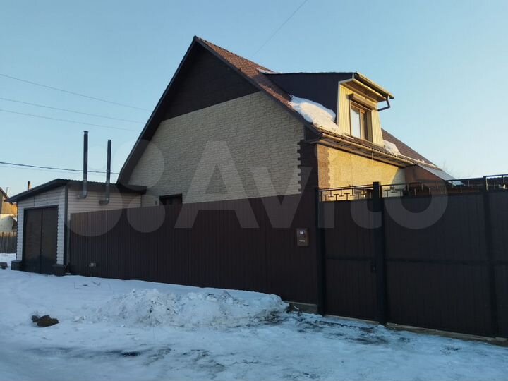 Коттедж 156 м² на участке 10 сот.