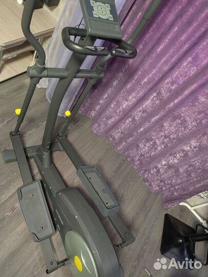 Эллиптический тренажер