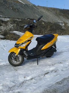 Скутер двухместный,80куб обмен на электровелосипед