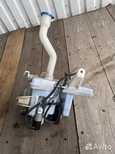 Бачок омывателя Toyota Auris E150 Тойота Аурис