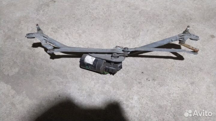 Трапеция с мотором стеклоочистителей Volkswagen