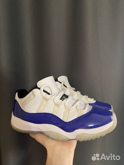 Кроссовки Nike air jordan 11 retro