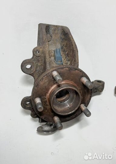 Поворотный кулак передний Ford Focus 2 (1.8 )