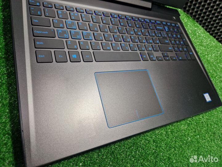 Ноутбук Dell Intel i7/8Gb/512NVMe/GTX1050Ti 4Gb