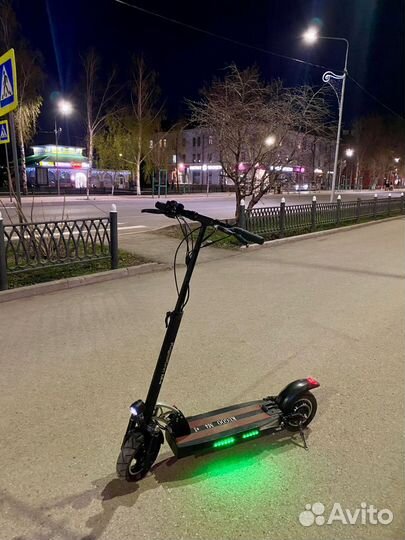 Электро самокат kugo m4