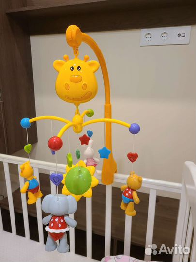 Мобиль Жирафики на кроватку