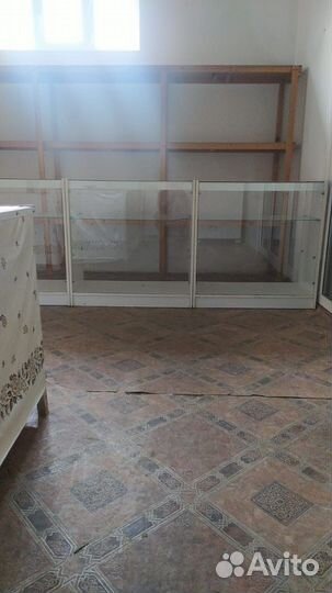 Три стеклянных Стеляжа