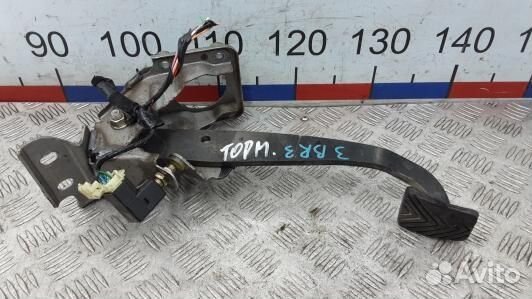 Педаль тормоза hyundai santa FE 2 (3BR03O201)