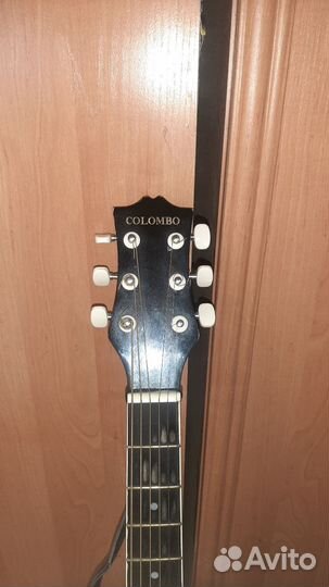 Акустическая гитара