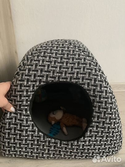 Домик для маленькой собачки