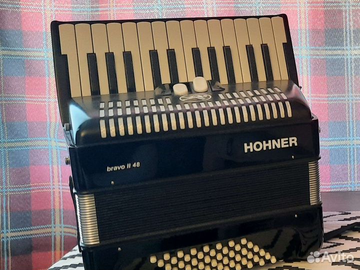 Аккордеон hohner 1/2
