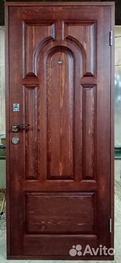 Двери межкомнатные и банные из массива