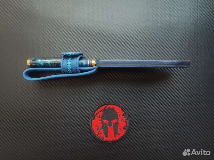 Нож ручной работы из дамасской стали