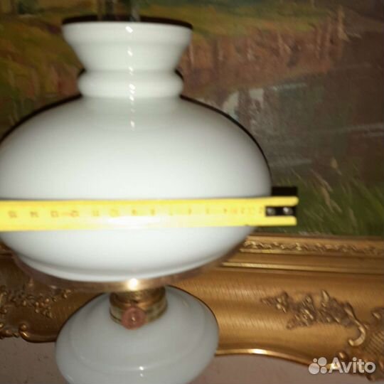 Антикварная керосиновая лампа