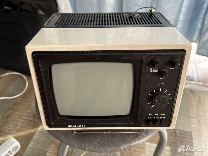 Портативный телевизор Шилялис 405D1 СССР