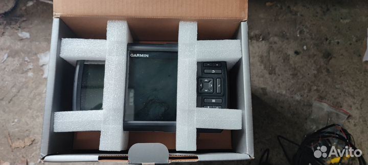 Эхолот Garmin striker 7 sv vivid c GT 52