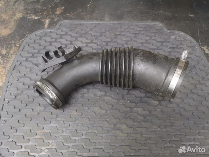 Патрубок воздушного фильтра Audi A4 B8, A5 8T дизе