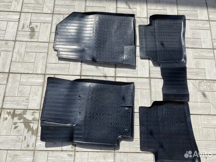Автомобильные коврики