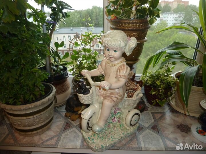 Статуэтка германия