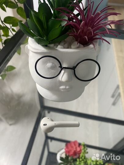 Правый наушник Apple AirPods 1