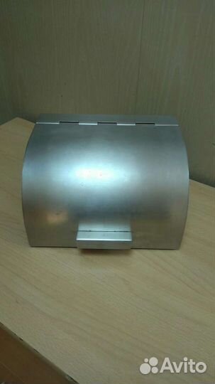 Хлебница металлическая