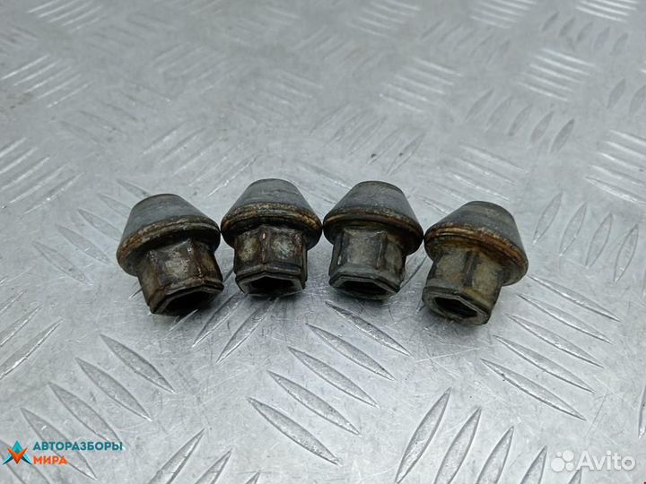 Болт колесный Ford Fiesta 6 2009 6L2Z1012BA