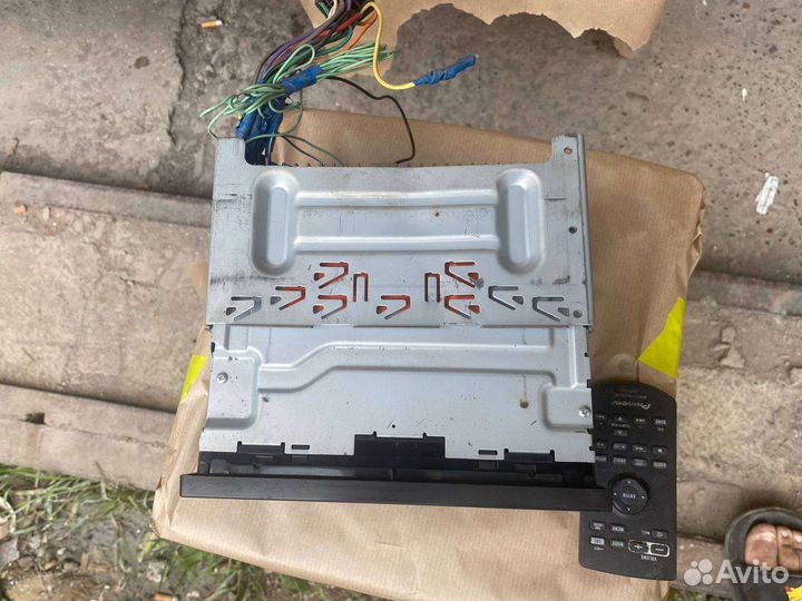 Авто магнитола pioneer MVH-AV185