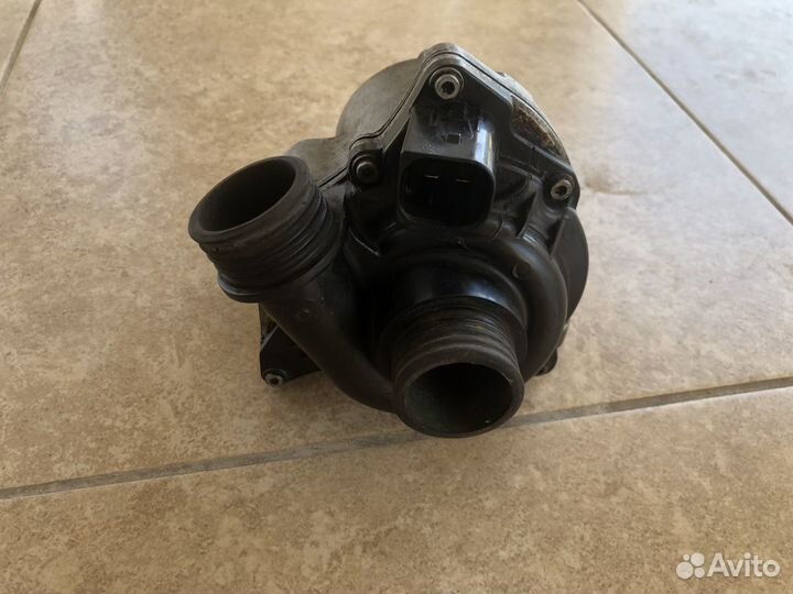 Помпа бмв N55 11515a05704 оригинал