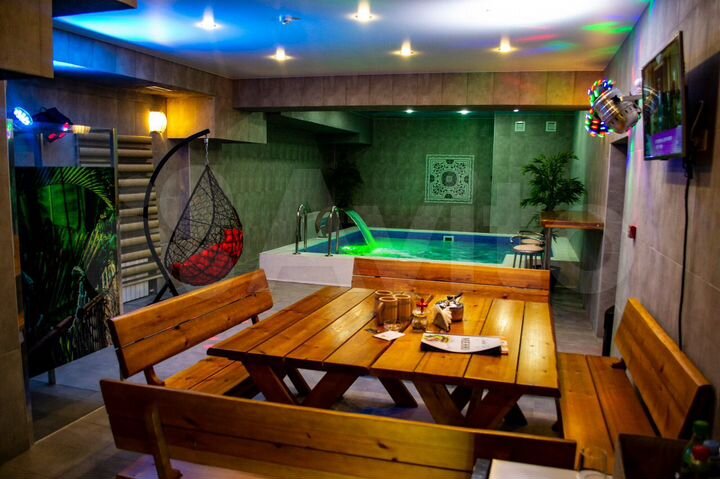 Свободного назначения, 305 м²