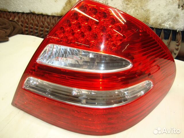 Фонарь задний правый W211 A2118200664