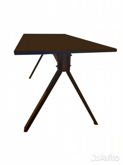 Стол компьютерный(письменый)