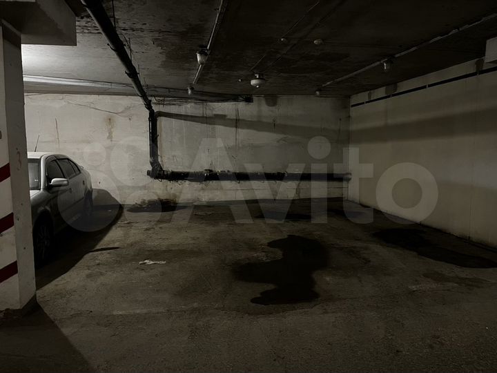 Машиноместо, 19 м²