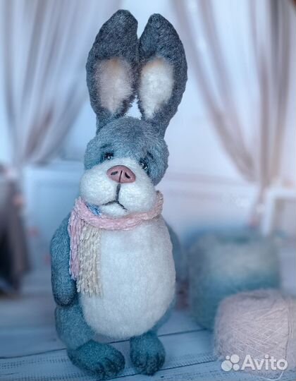 Игрушка вязаная. Кролик, зайчик ручной работы