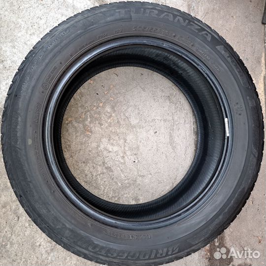 Bridgestone Turanza T001 205/55 R16 и 255/55 R16 94W