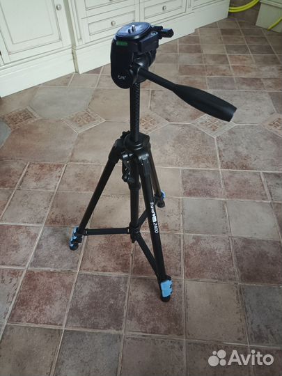 Штатив Falcon Eyes Travel line 2400