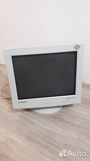 Монитор Samsung SyncMaster 753 DFX