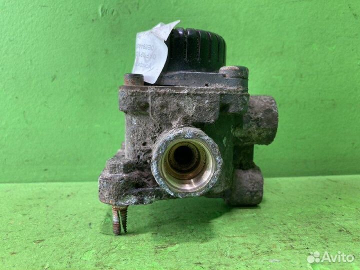 Ускорительный клапан DAF XF105